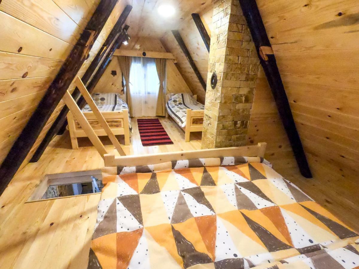 Etno Selo Smrcevo Brdo Apartment Zabljak  Exterior photo