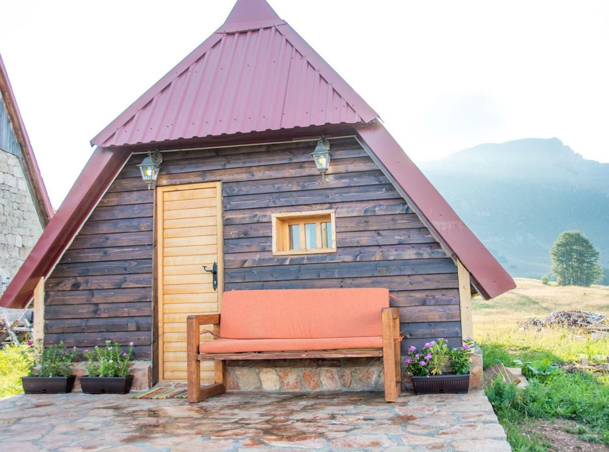 Etno Selo Smrcevo Brdo Apartment Zabljak  Exterior photo